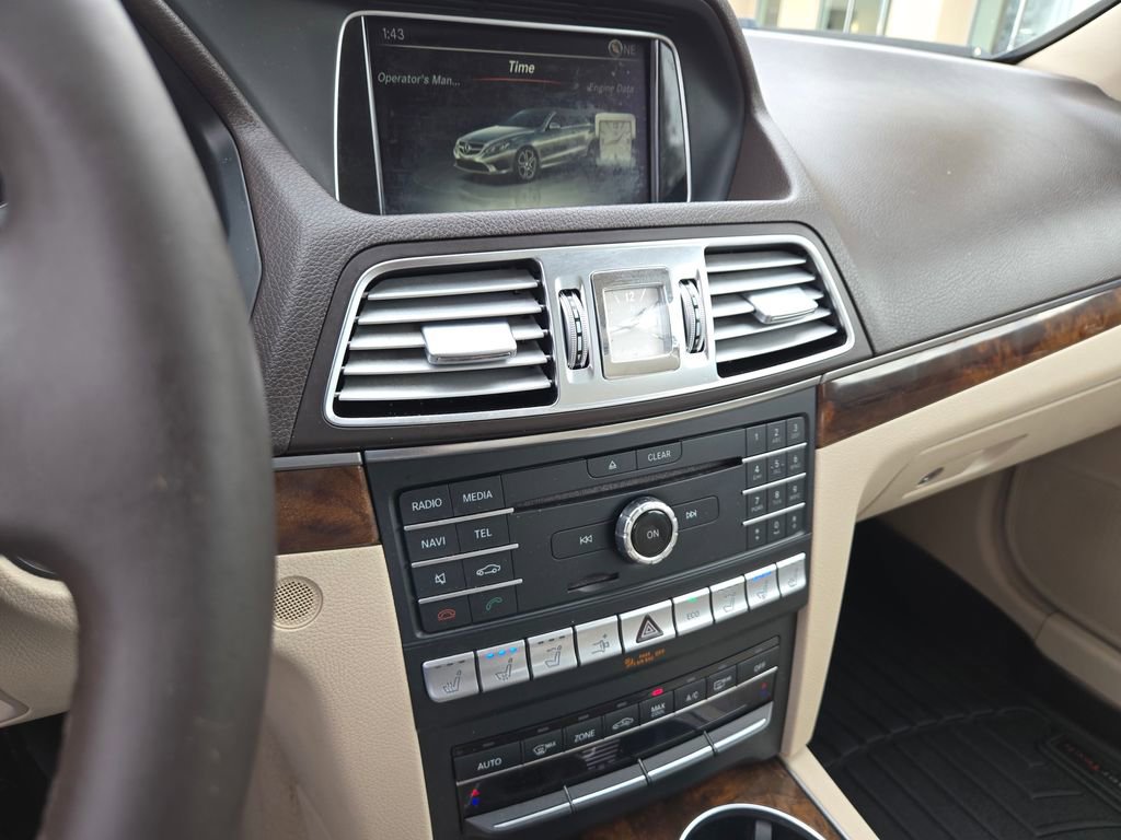 Used 2017 Mercedes-Benz E 400 E 400 w/ Premium 2 Package image 16