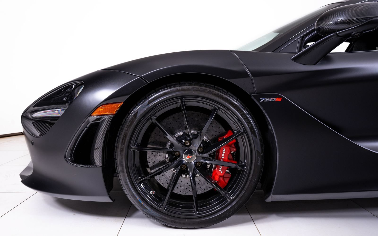 Used 2019 McLaren 720S Performance RWD image 16