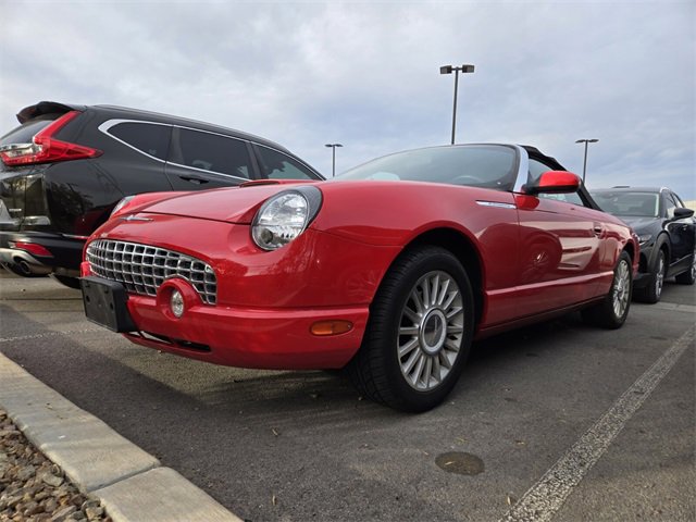 Used 2005 Ford Thunderbird image 2