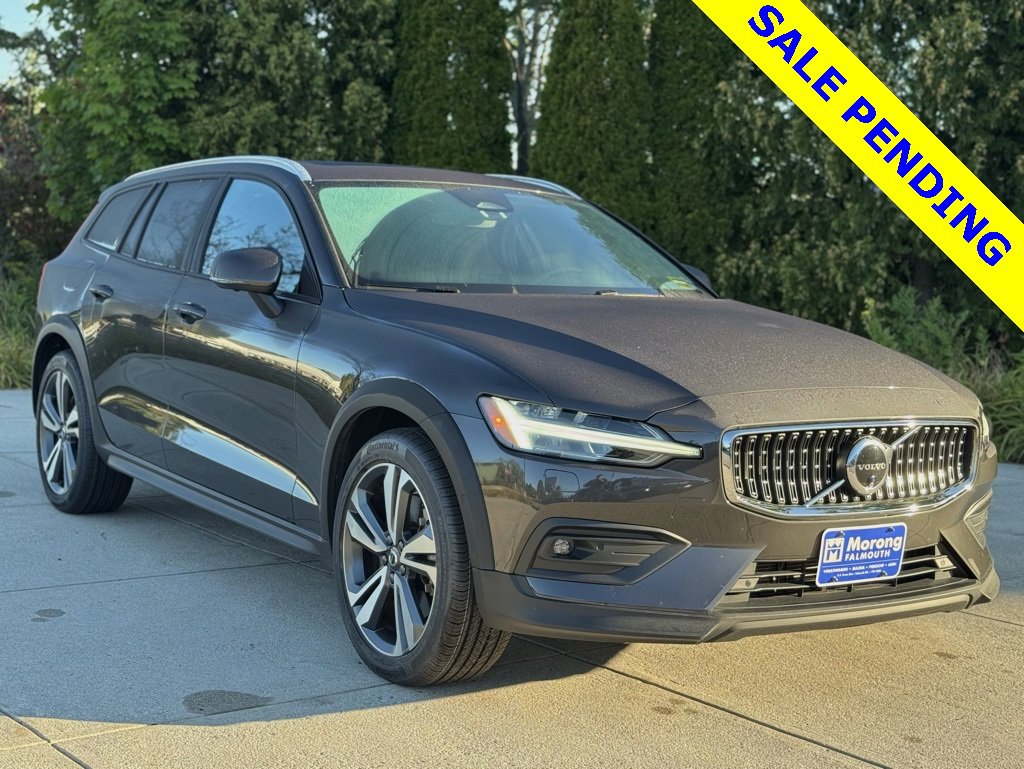 Used 2024 Volvo V60 B5 Cross Country Plus