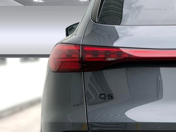 Certified 2025 Audi Q5 Premium Plus w/ Premium Plus image 12
