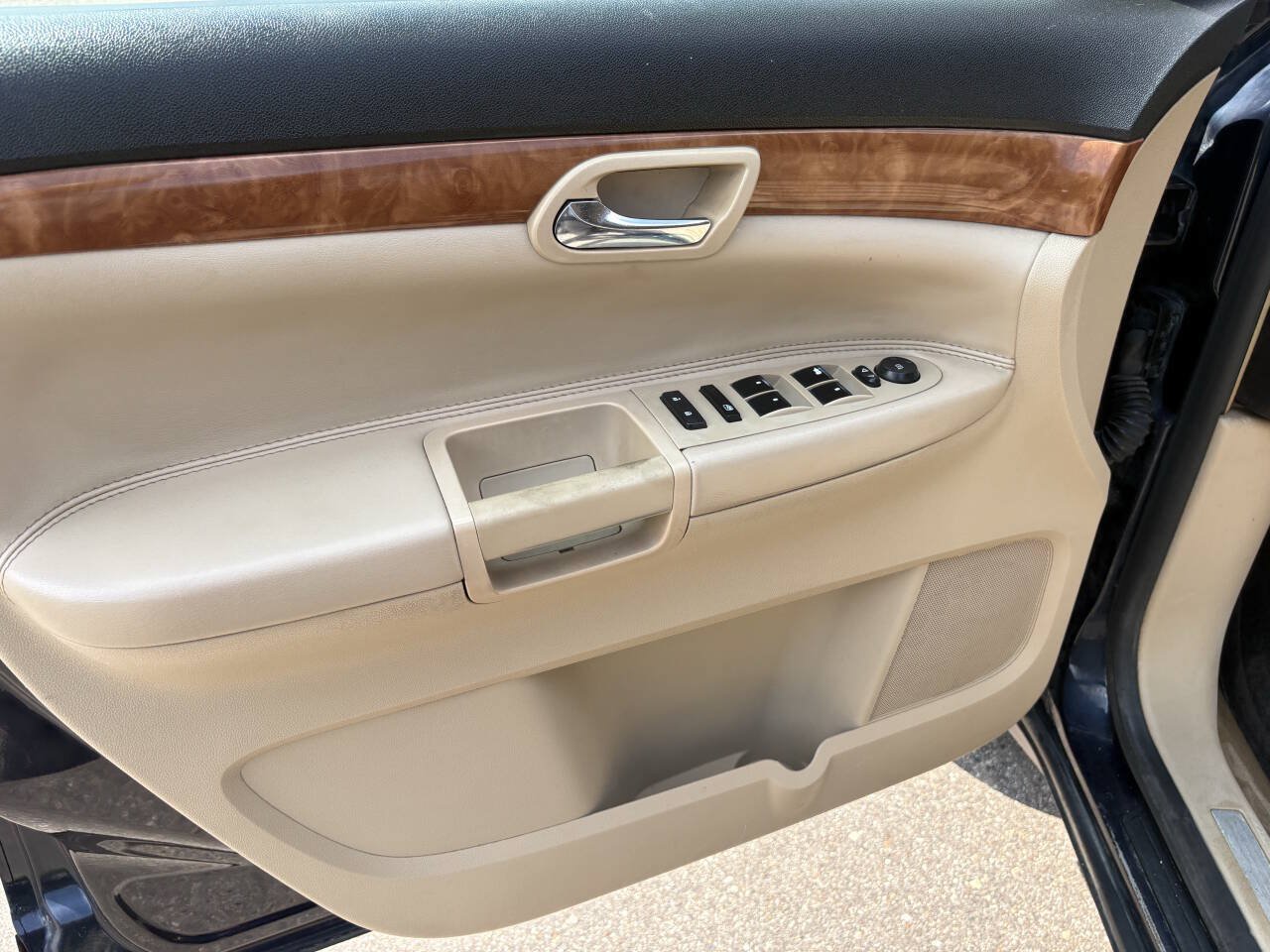 Used 2007 Saturn Outlook XR w/ Premium Trim Pkg FWD image 28