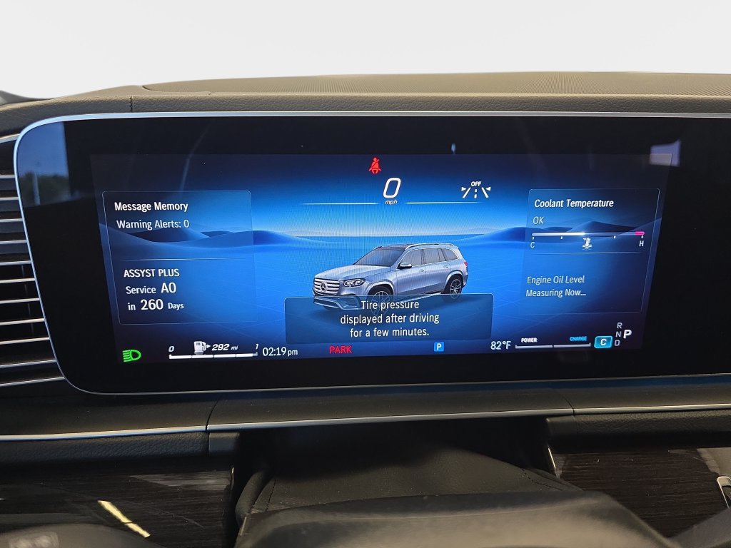 Used 2024 Mercedes-Benz GLS 450 4MATIC image 23