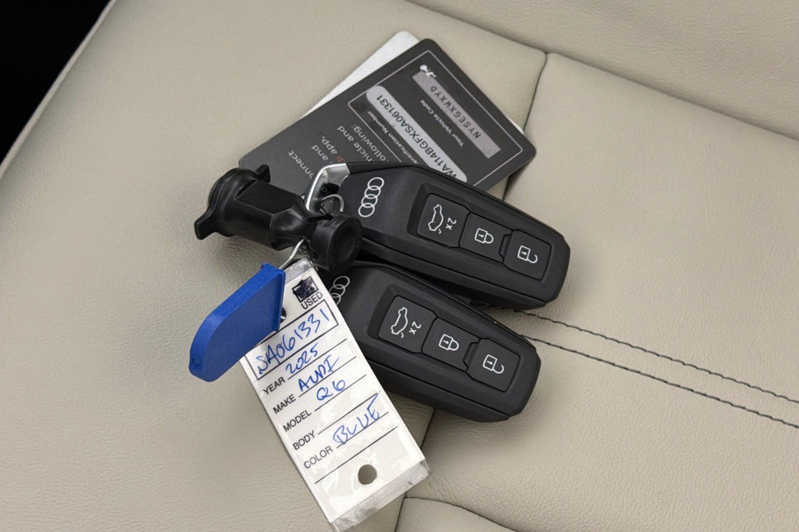 Used 2025 Audi Q6 e-tron Premium AWD/4WD image 25