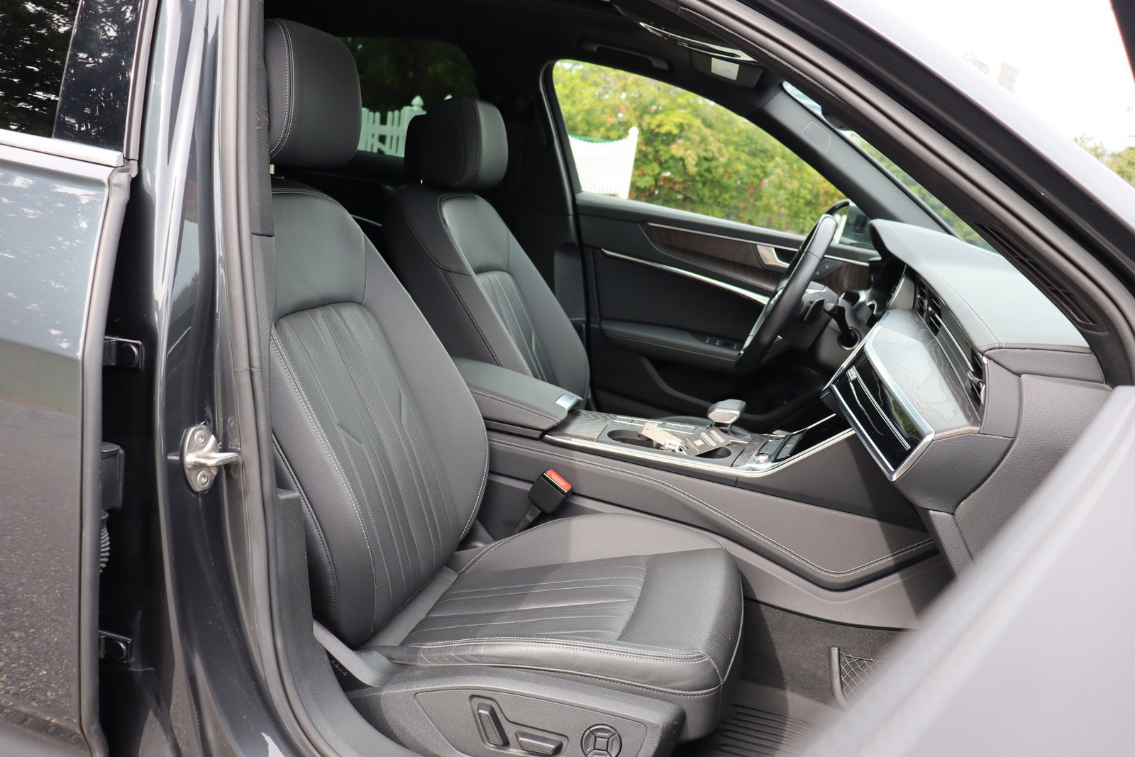 Used 2023 Audi A6 Premium Plus w/ Premium Plus Package AWD/4WD image 21