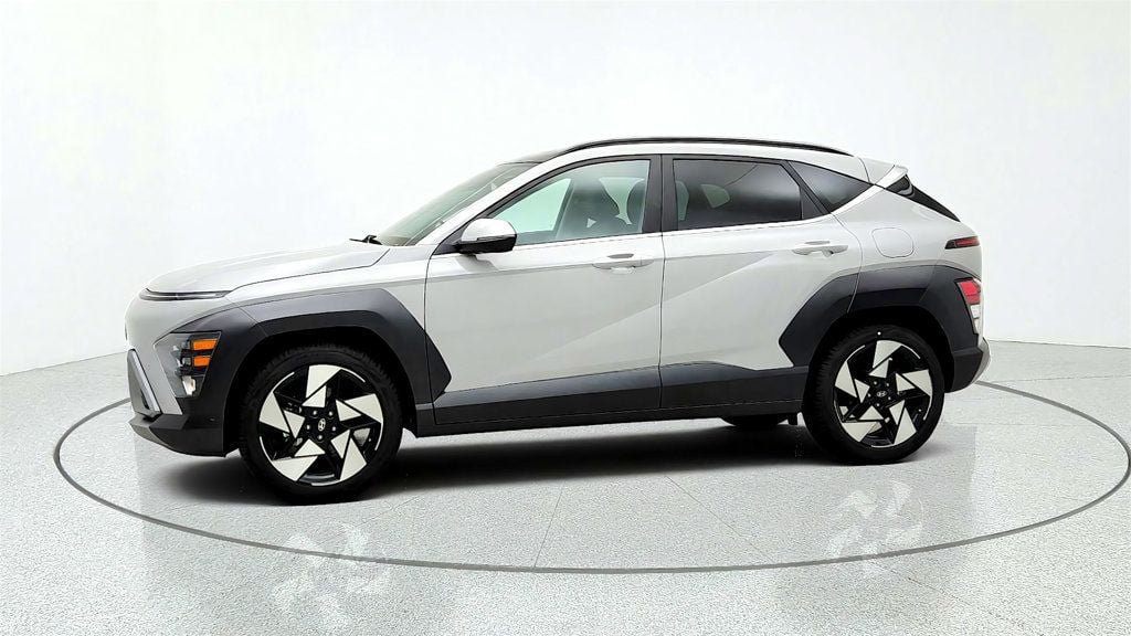Used 2026 Hyundai Kona Limited FWD image 8