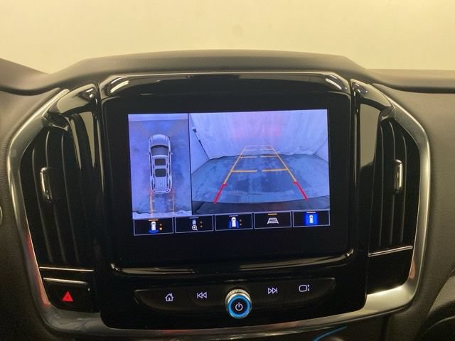 Used 2023 Chevrolet Traverse RS AWD/4WD image 12