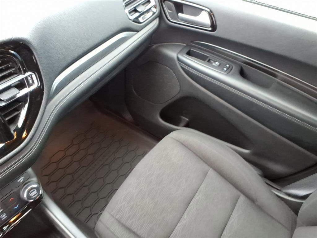 Used 2023 Dodge Durango SXT image 30