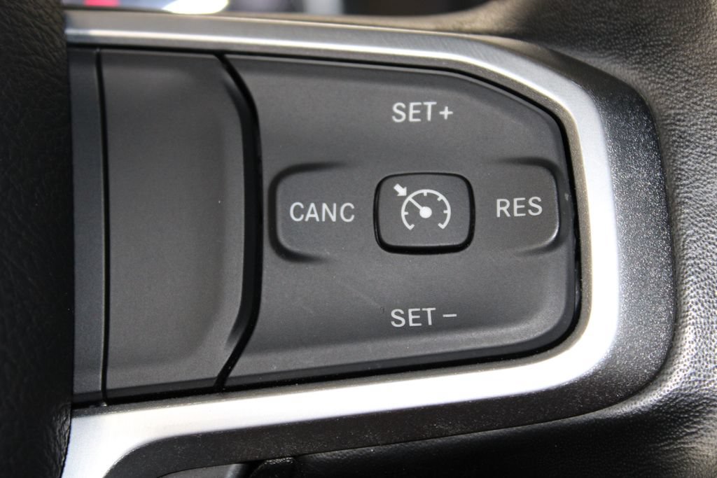 Used 2024 RAM 2500 Big Horn AWD/4WD image 38