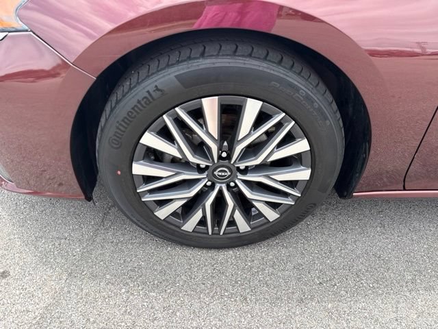 Used 2023 Nissan Altima 2.5 SV FWD image 9