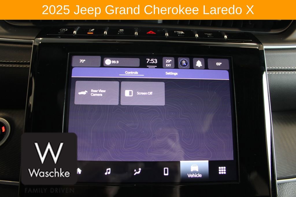 Used 2025 Jeep Grand Cherokee Laredo X w/ Trailer Tow Package AWD/4WD image 55
