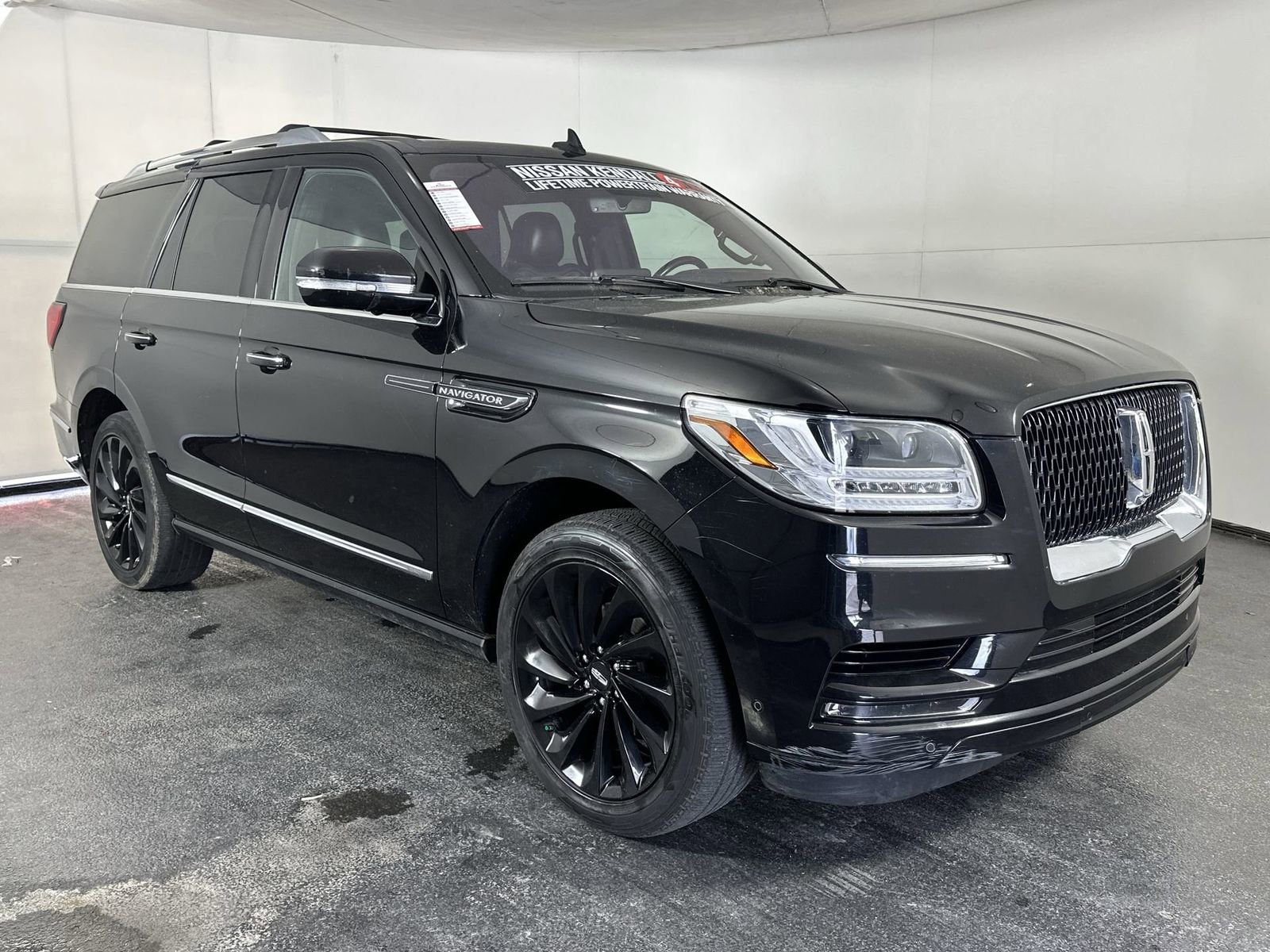 Used 2020 Lincoln Navigator Reserve w/ Equipment Group 208A Reserve image 3