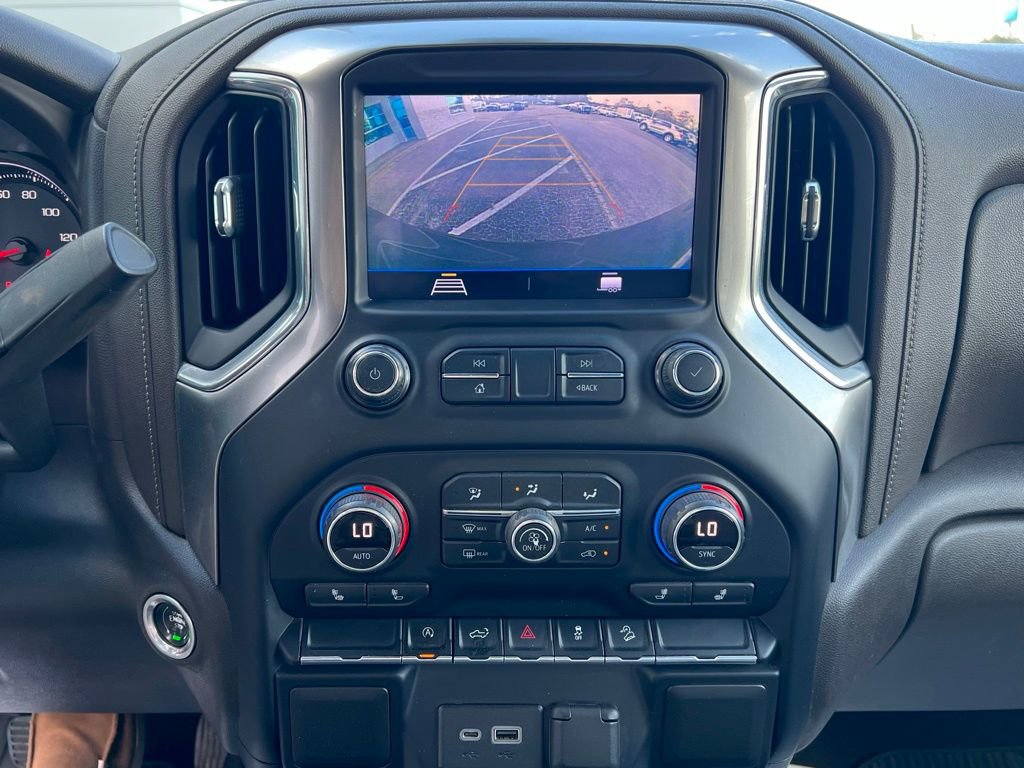 Used 2020 Chevrolet Silverado 1500 LT w/ All-Star Edition image 17