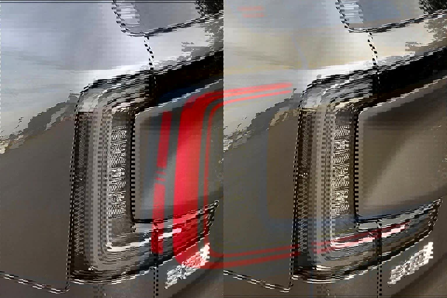 Used 2025 Volvo EX90 Ultra image 33