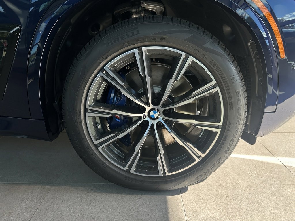 New 2026 BMW X5 xDrive50e image 8