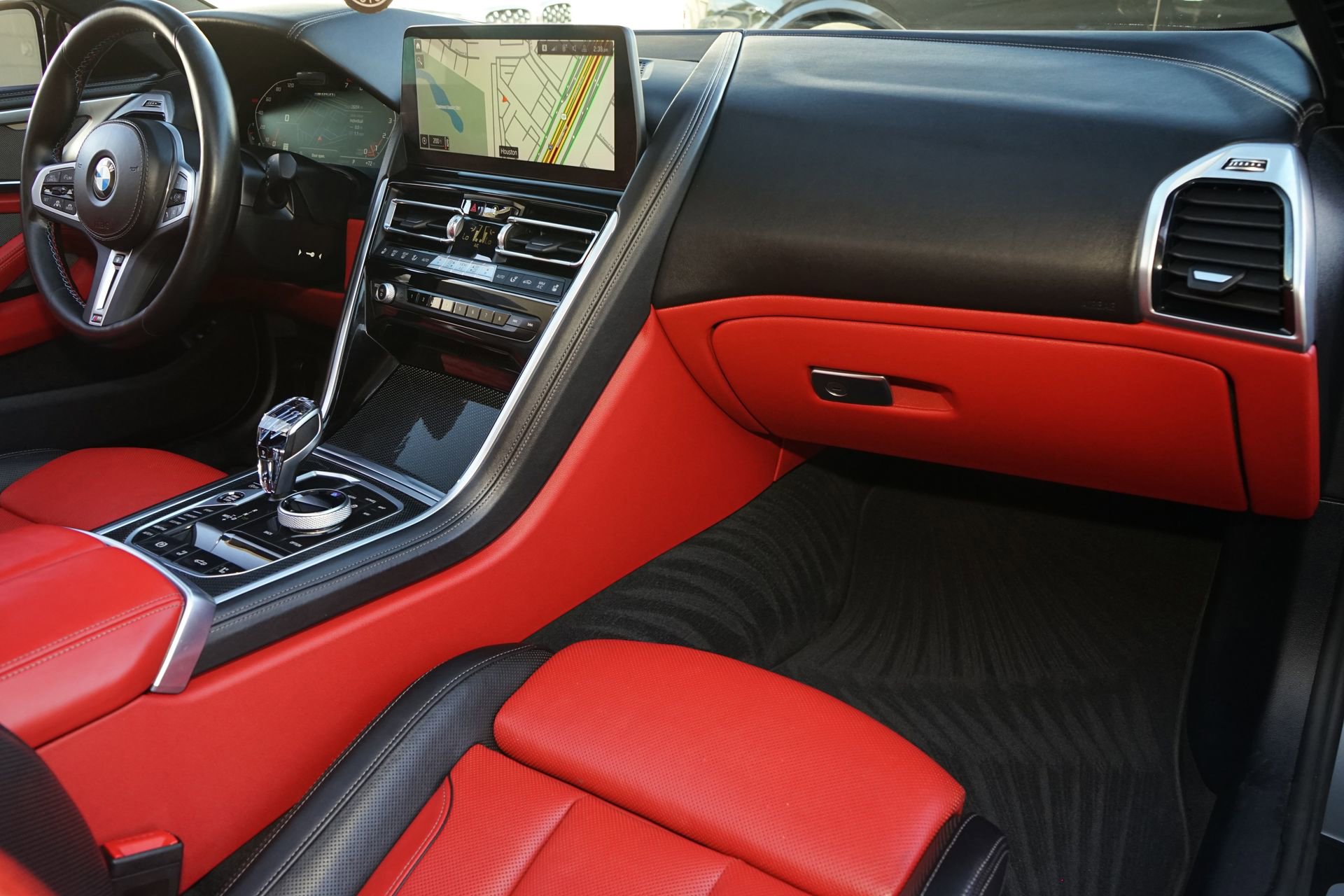 Used 2023 BMW M850i xDrive Convertible image 5