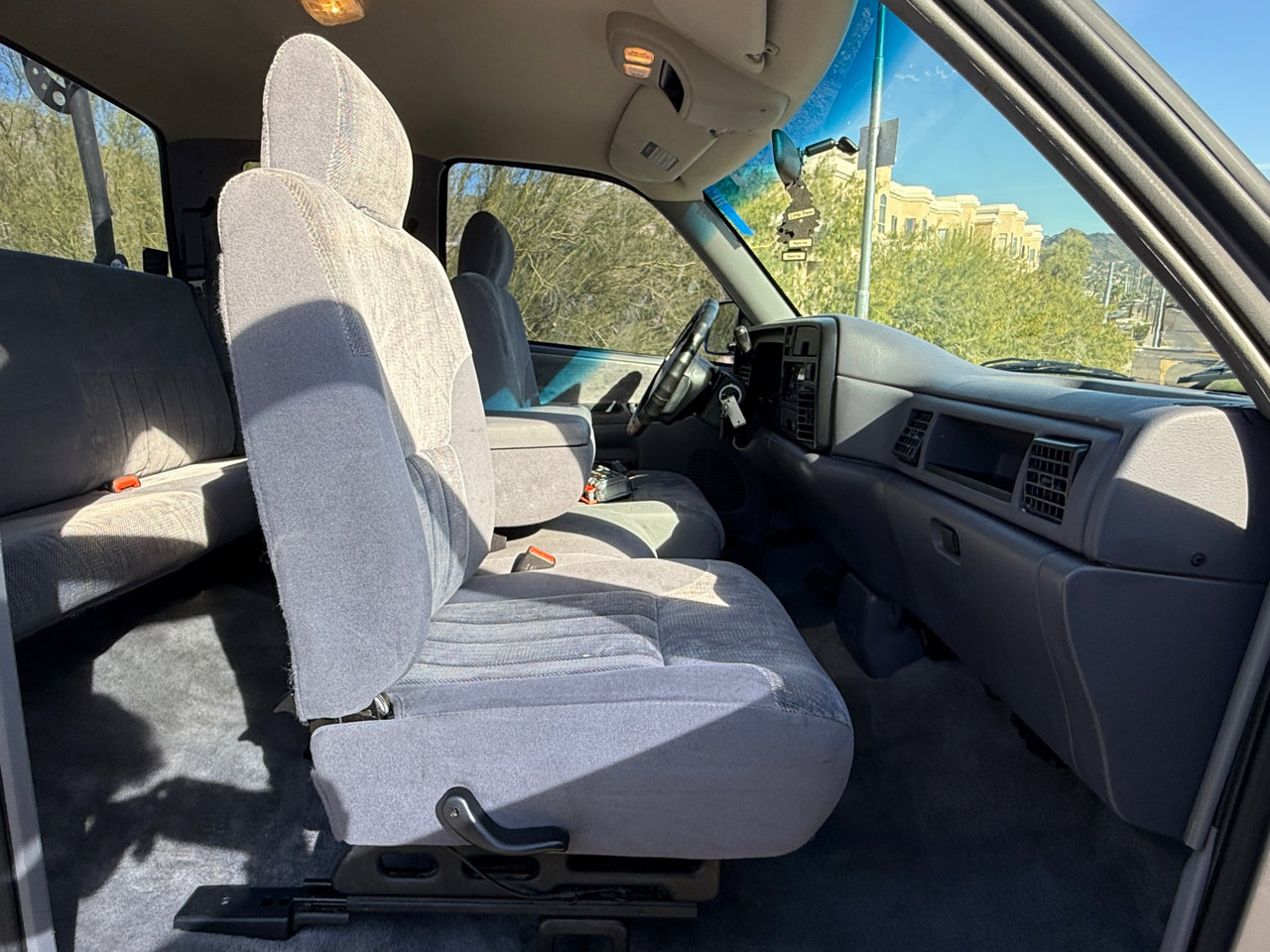 Used 1997 Dodge Ram 1500 Truck 2WD Club Cab image 11