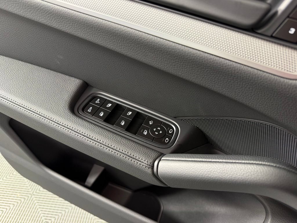 New 2026 Porsche Cayenne AWD/4WD image 21