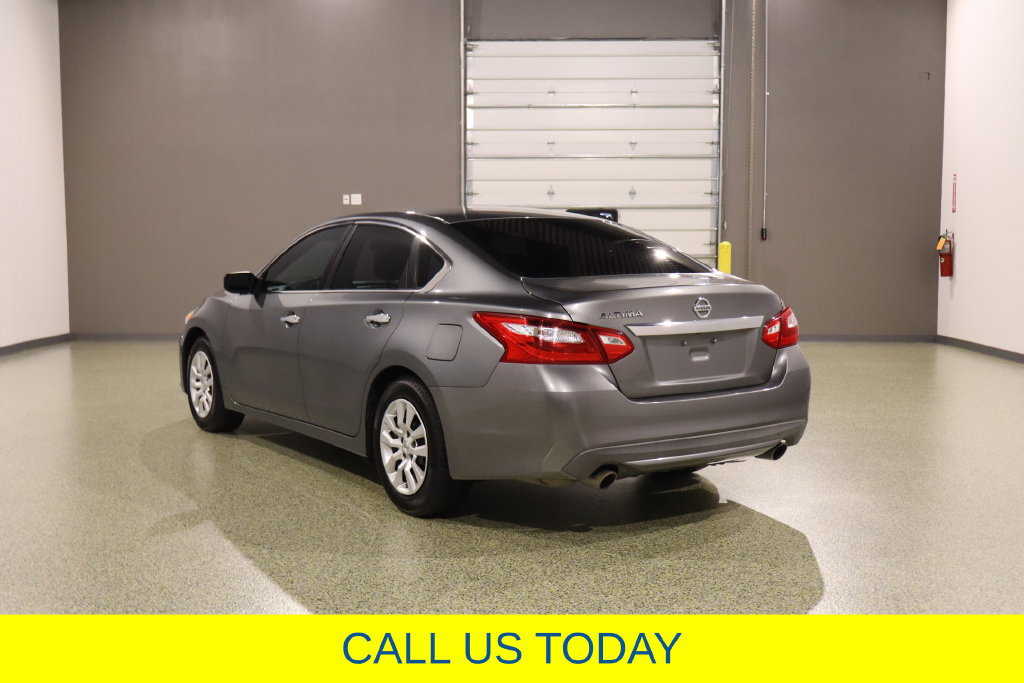 Used 2017 Nissan Altima 2.5 S w/ Power Driver Seat Package FWD image 7