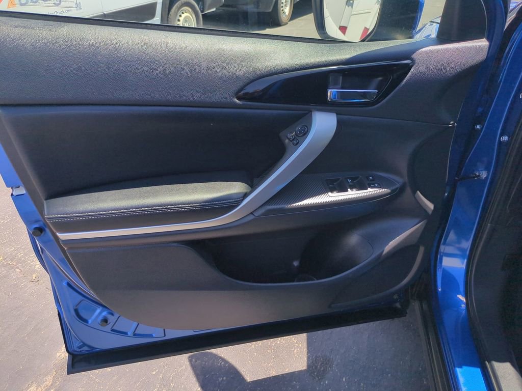 Used 2025 Mitsubishi Eclipse Cross SE AWD/4WD image 11