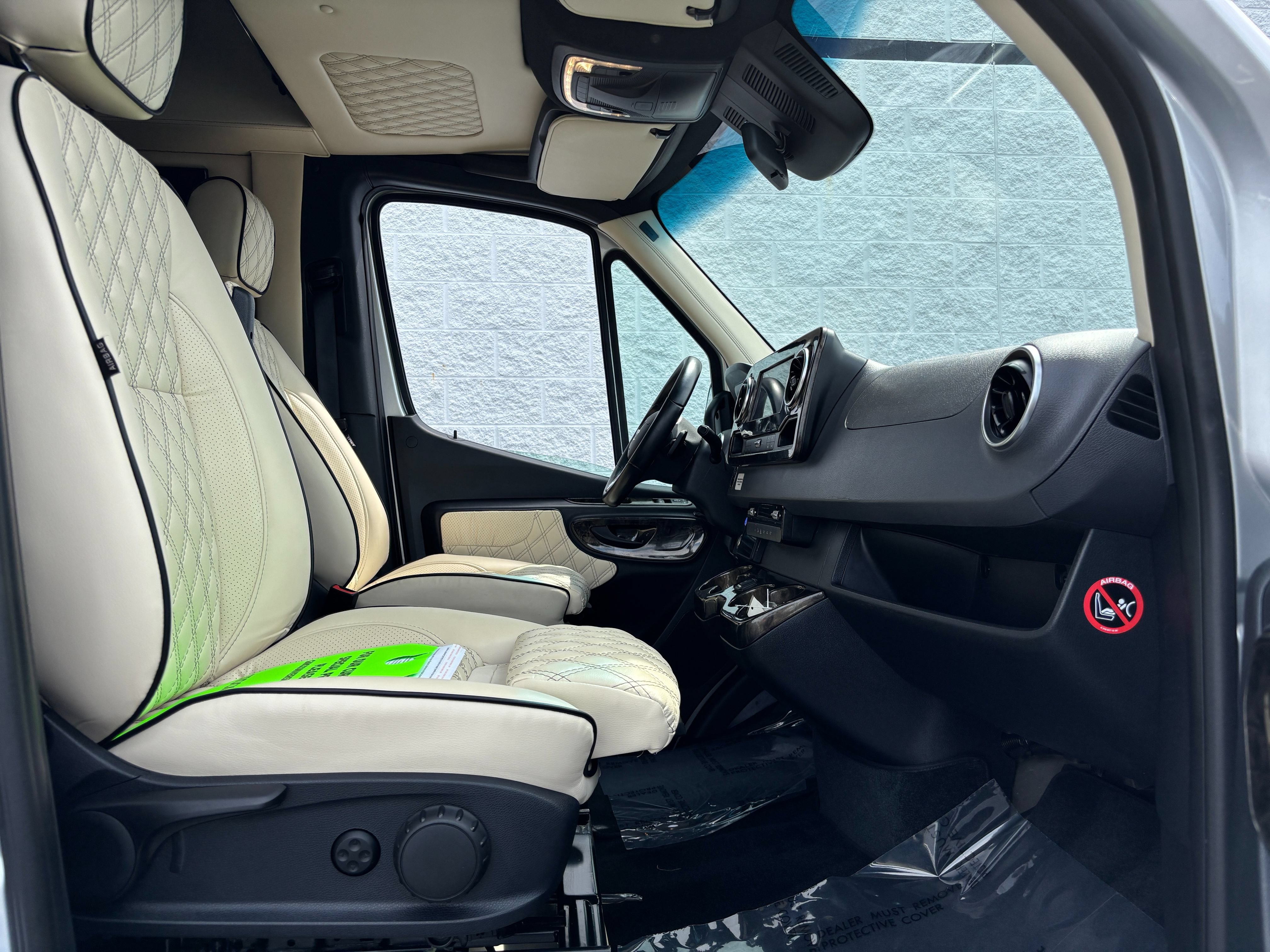 Used 2020 Mercedes-Benz Sprinter 3500 image 25