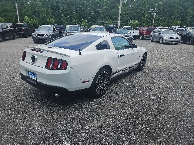 Used 2010 Ford Mustang GT Premium RWD image 5