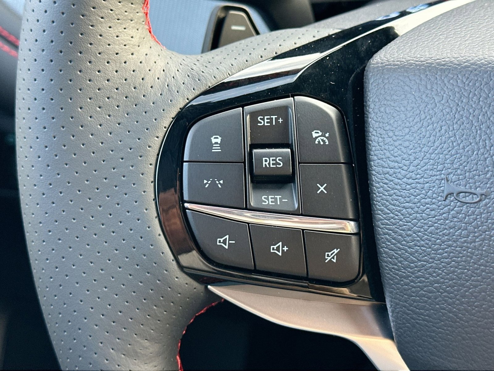 New 2026 Ford Explorer ST w/ Sun And Sound Package image 21