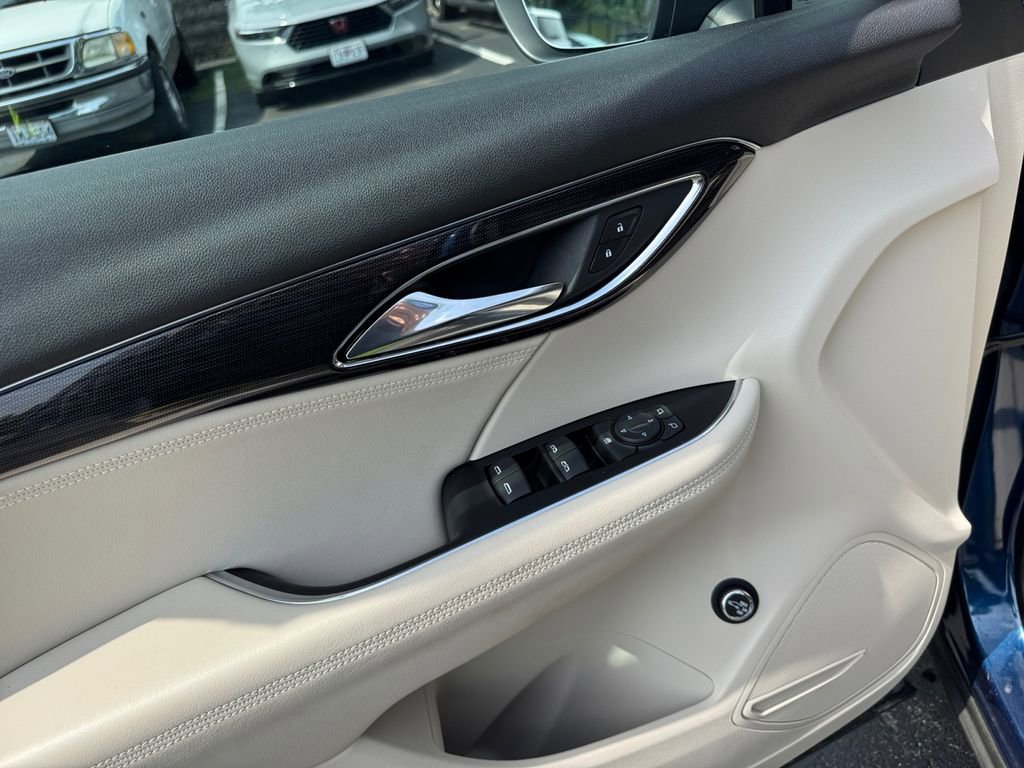 Used 2023 Buick Envision Preferred FWD image 21