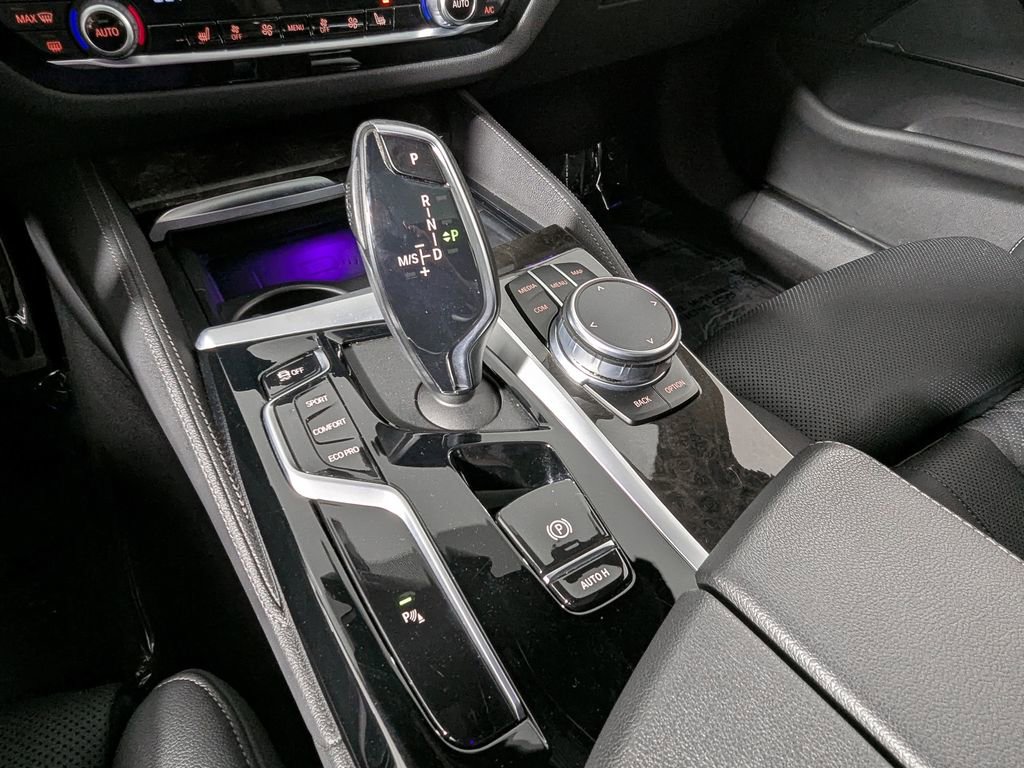 Used 2021 BMW 540i xDrive w/ M Sport Package image 38