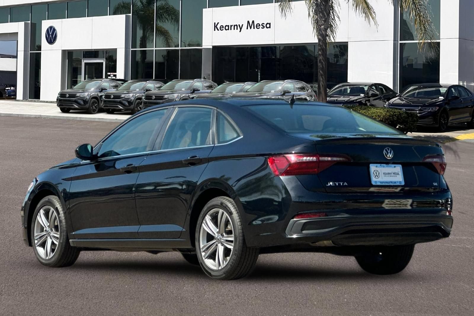 Used 2024 Volkswagen Jetta SE FWD image 6