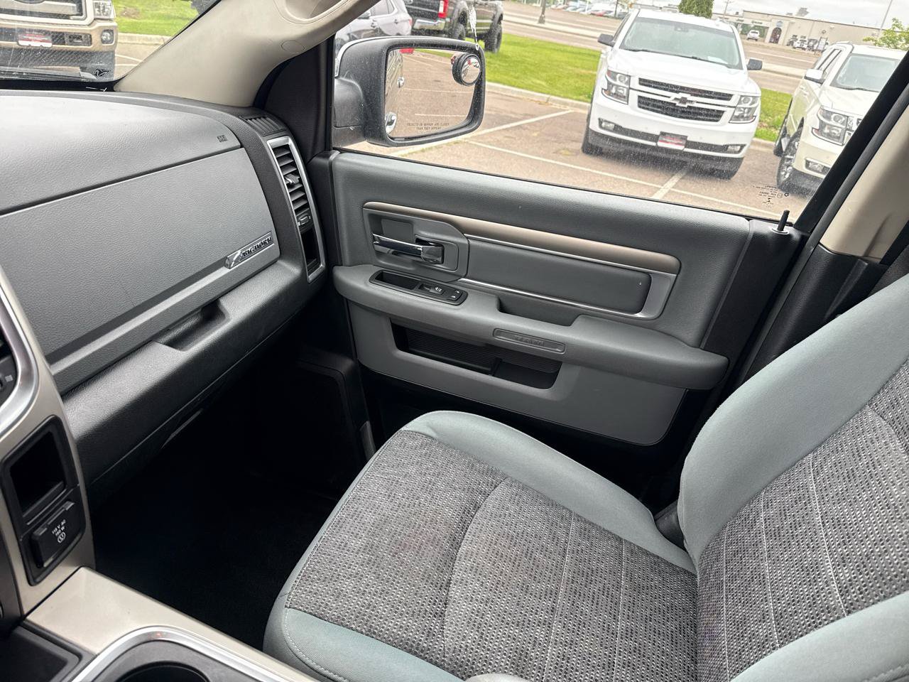 Used 2017 RAM 1500 Big Horn AWD/4WD image 9