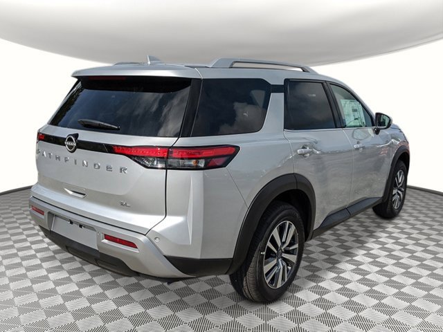 New 2025 Nissan Pathfinder SL image 5