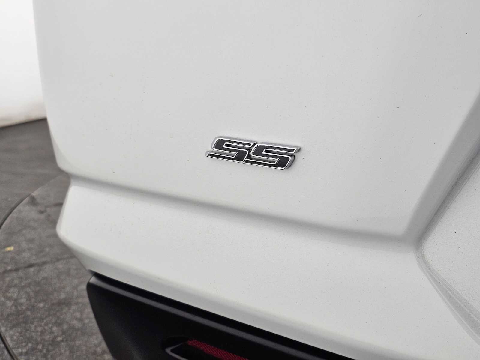 Used 2023 Chevrolet Camaro SS RWD image 14