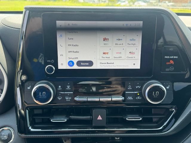 Used 2023 Toyota Highlander XSE FWD image 15