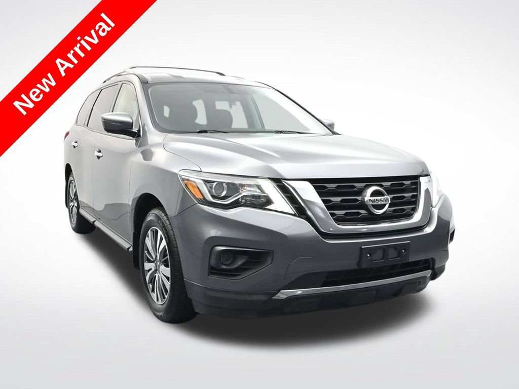 Used 2018 Nissan Pathfinder S FWD image 1