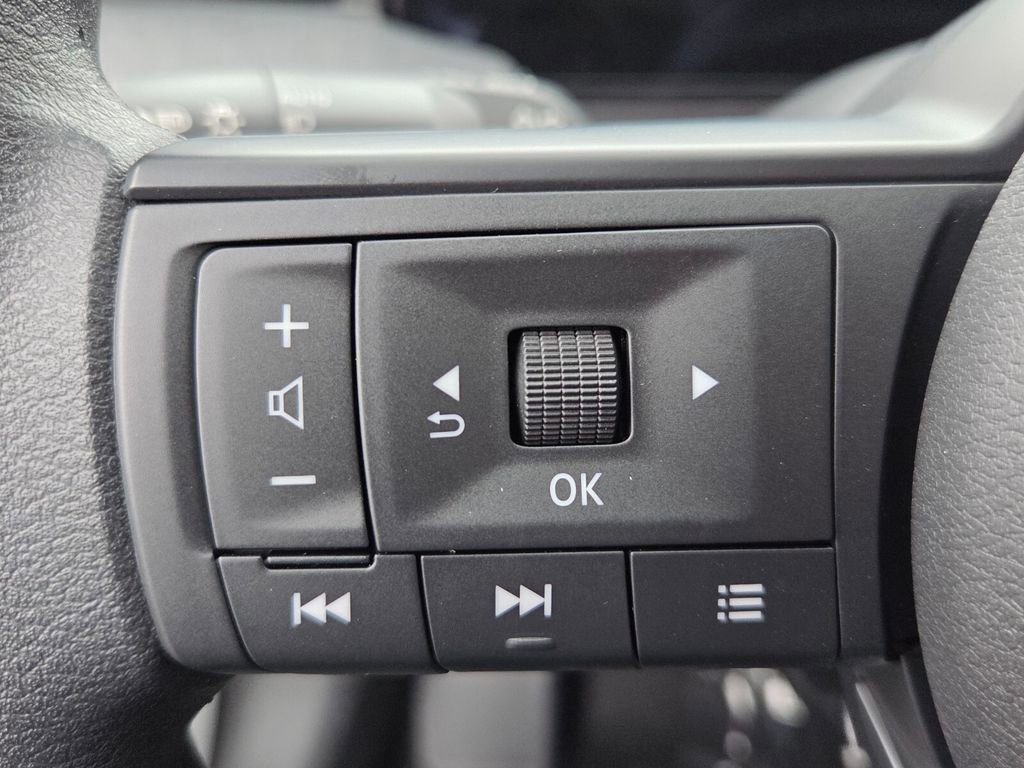 New 2026 Nissan Kicks S image 22