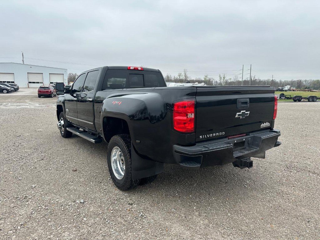 Used 2018 Chevrolet Silverado 3500 High Country w/ Duramax Plus Package AWD/4WD image 5