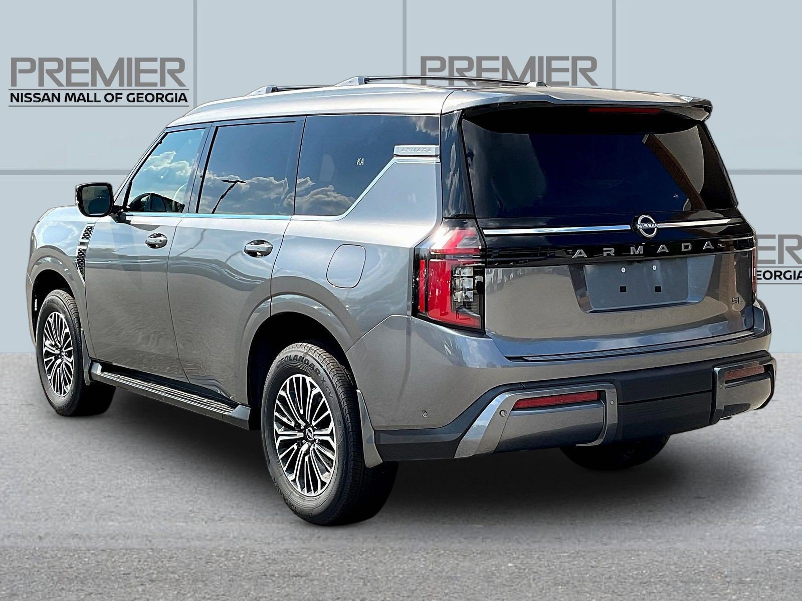 New 2026 Nissan Armada SL w/ Captain's Chari Seat Package AWD/4WD image 3