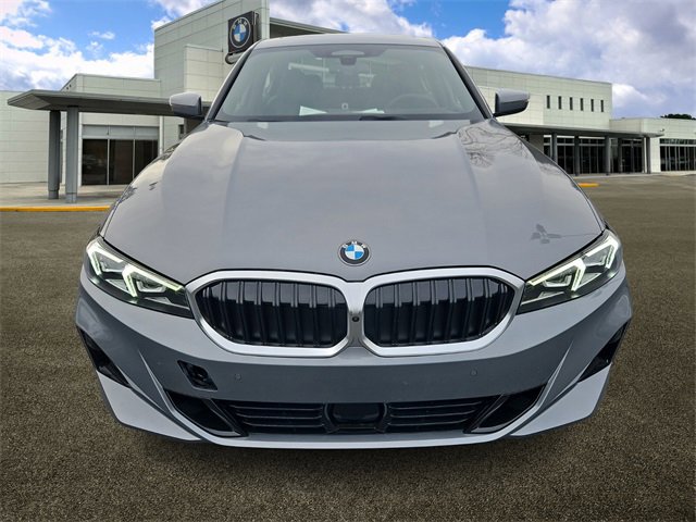 New 2025 BMW 330i Sedan w/ Premium Package image 2
