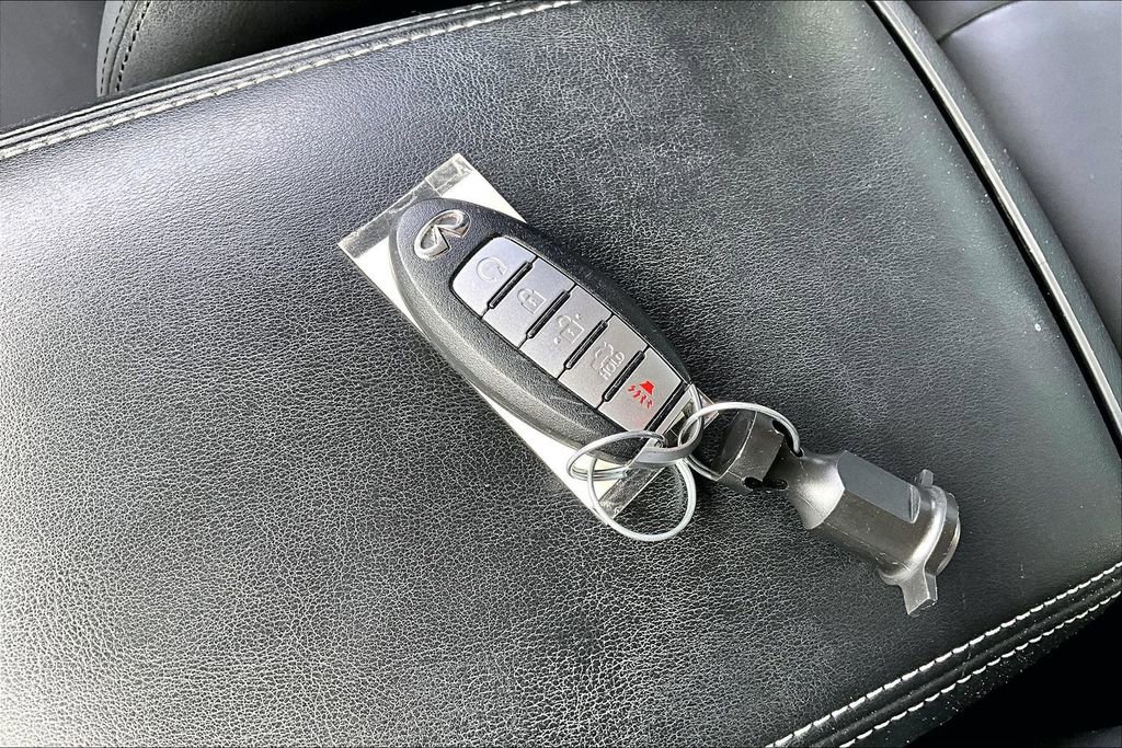 Used 2019 INFINITI Q50 Luxe w/ Essential Package (3.0T Luxe) image 12