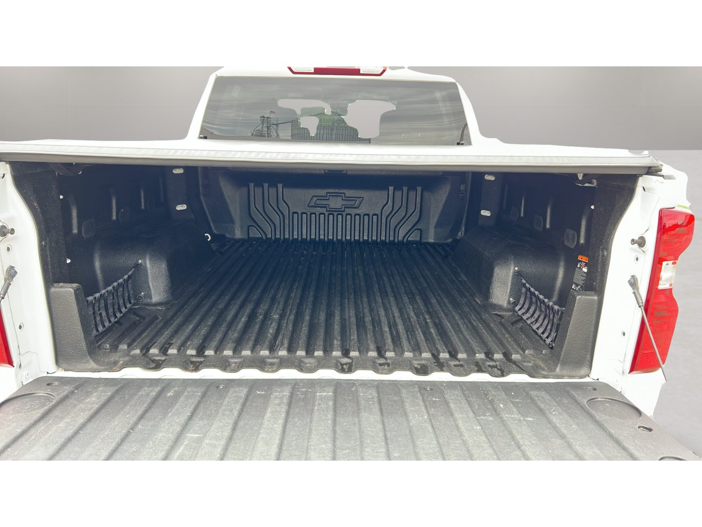 Certified 2024 Chevrolet Silverado 1500 LT AWD/4WD image 30