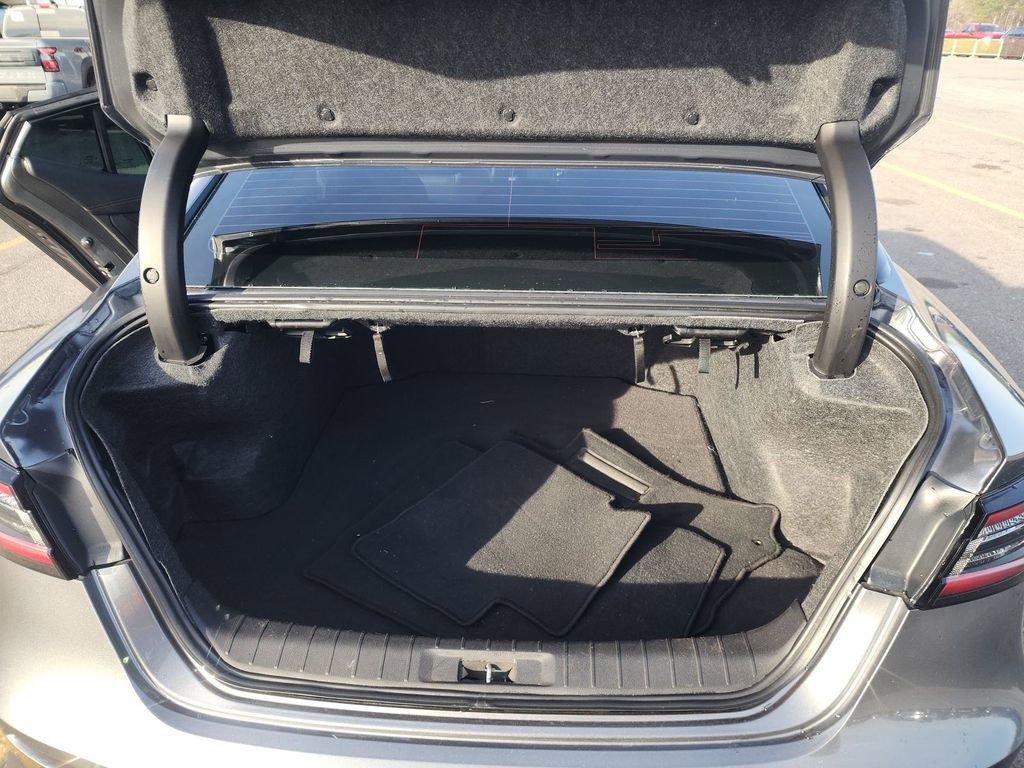 Used 2020 Nissan Maxima SR w/ Illumination Package image 11