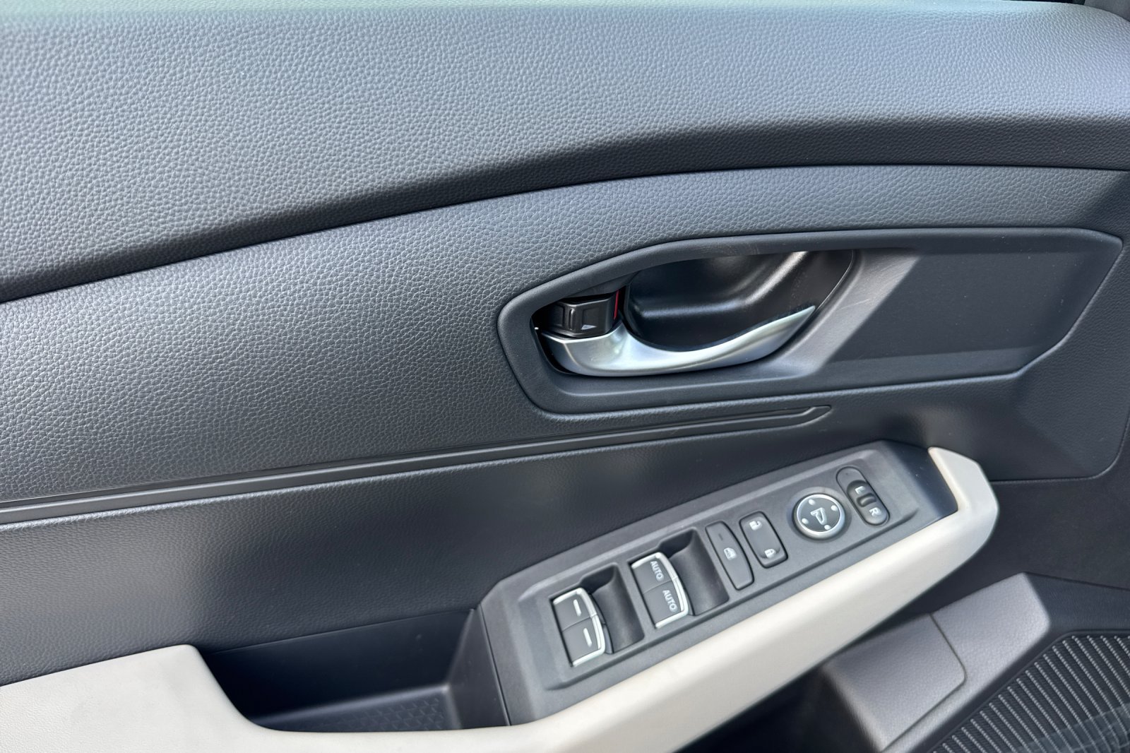 New 2026 Honda Accord LX image 10
