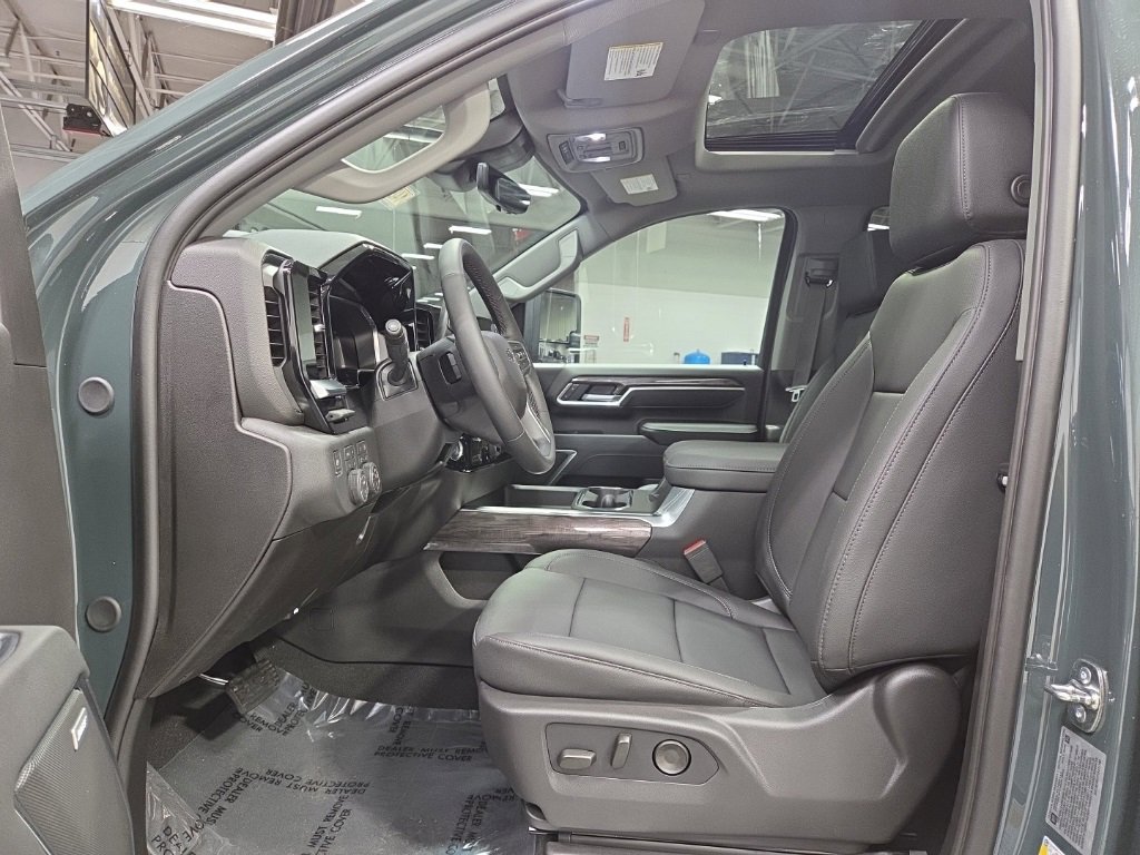 New 2026 Chevrolet Silverado 2500 LTZ w/ Trail Boss Package image 9