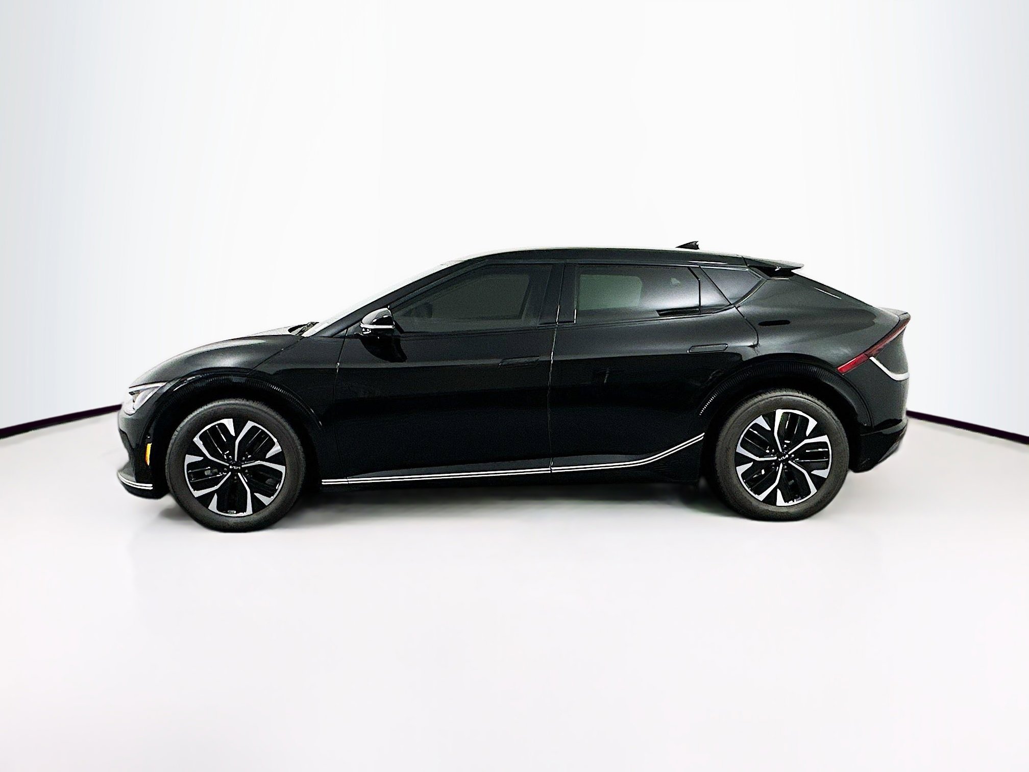 Used 2023 Kia EV6 Wind w/ Wind Technology Package AWD/4WD image 4