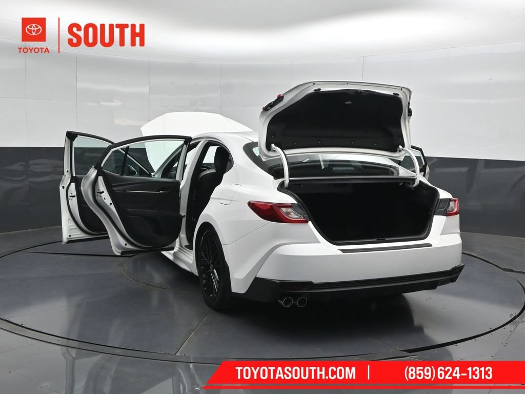 Used 2025 Toyota Camry SE w/ Convenience Package FWD image 58