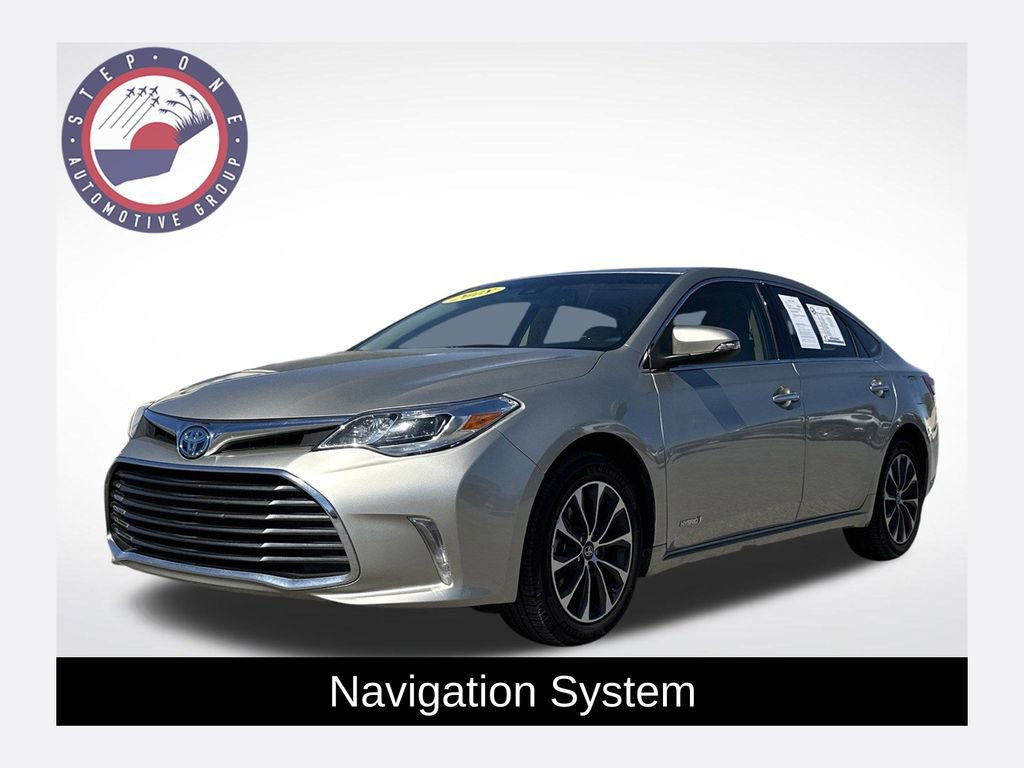 Used 2018 Toyota Avalon XLE Premium image 1