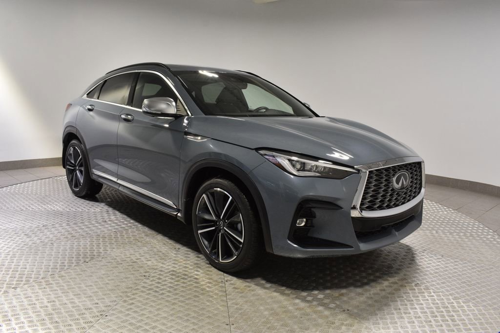 Certified 2025 INFINITI QX55 Essential w/ Accent Package image 11