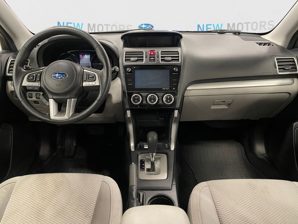 Used 2017 Subaru Forester 2.5i Premium image 10