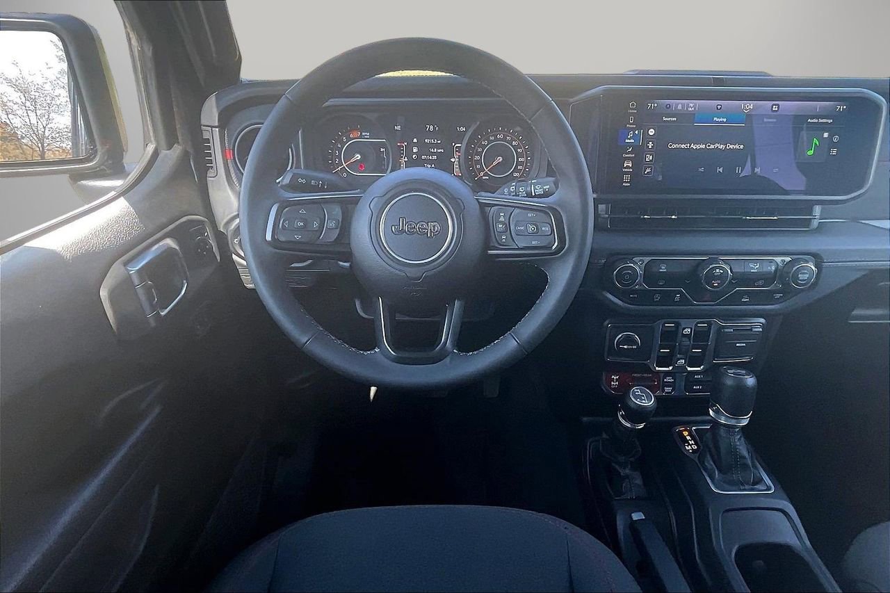 Certified 2025 Jeep Wrangler Unlimited Rubicon image 12